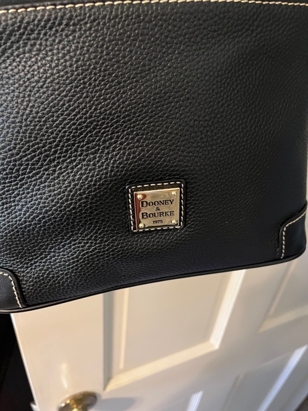 Dooney & Bourke Black Pebble Leather Crossbody with Front Zip NWT - Picture 2 of 13